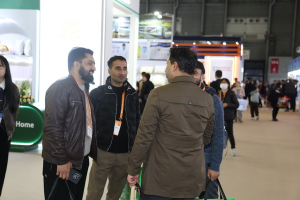 以變應(yīng)變 打開(kāi)外貿(mào)新天地&mdash;&mdash;第34屆華東進(jìn)出口商品交易會(huì)盛大開(kāi)幕